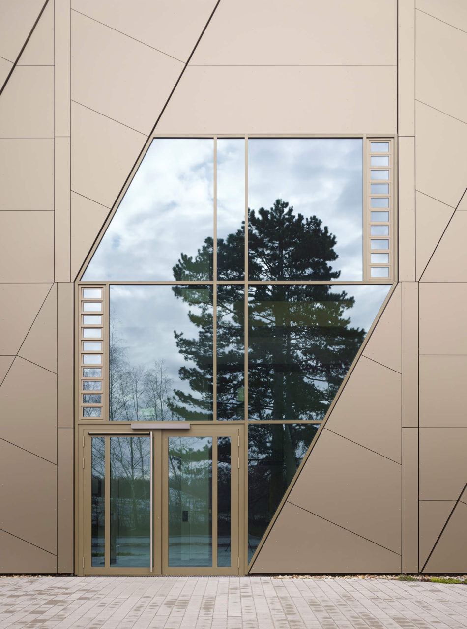 IWM Fraunhofer, Karlsruhe